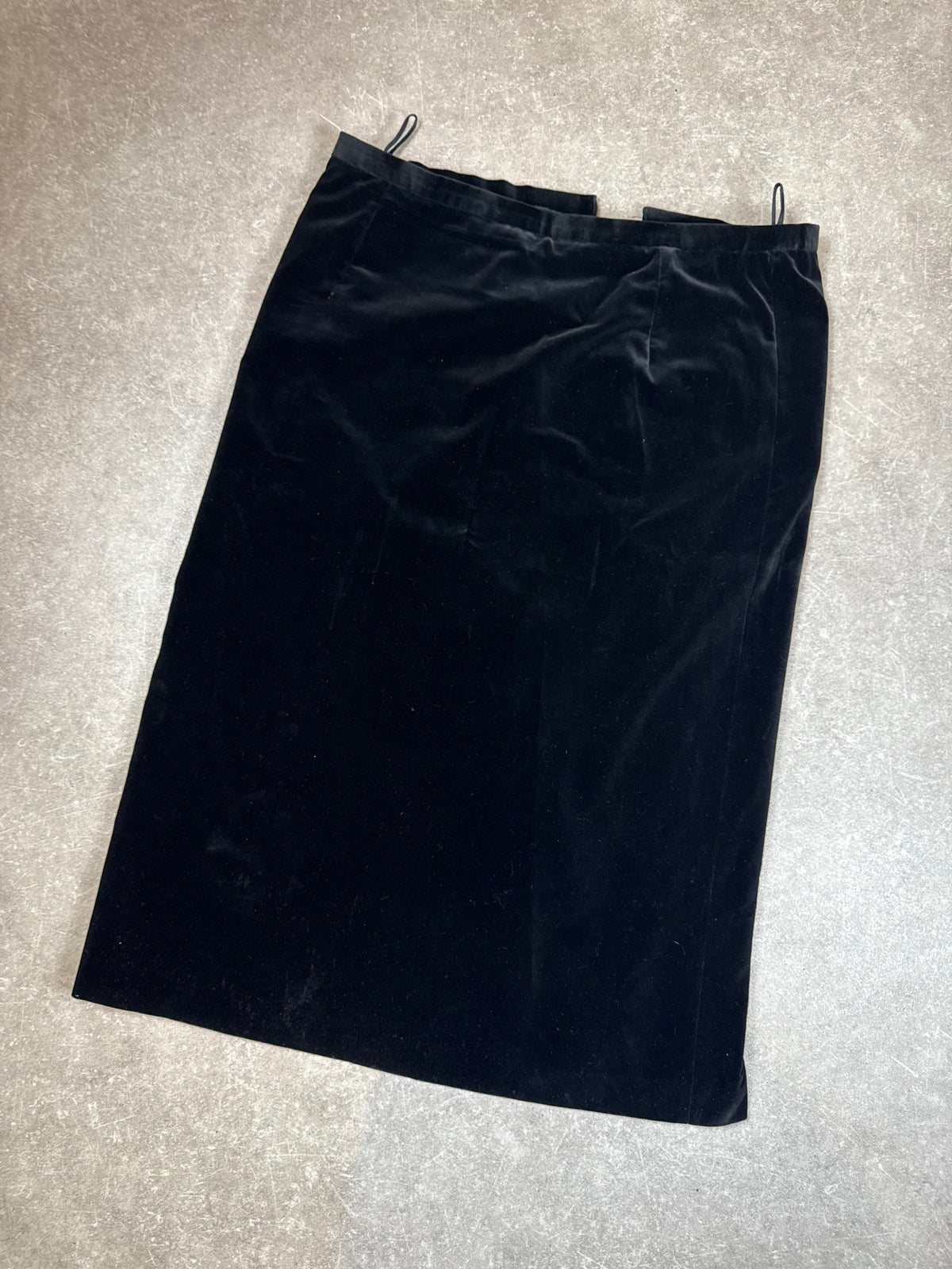 Vintage Damen Samtrock Schwarz – Langer Bleistiftrock mit Schlitz