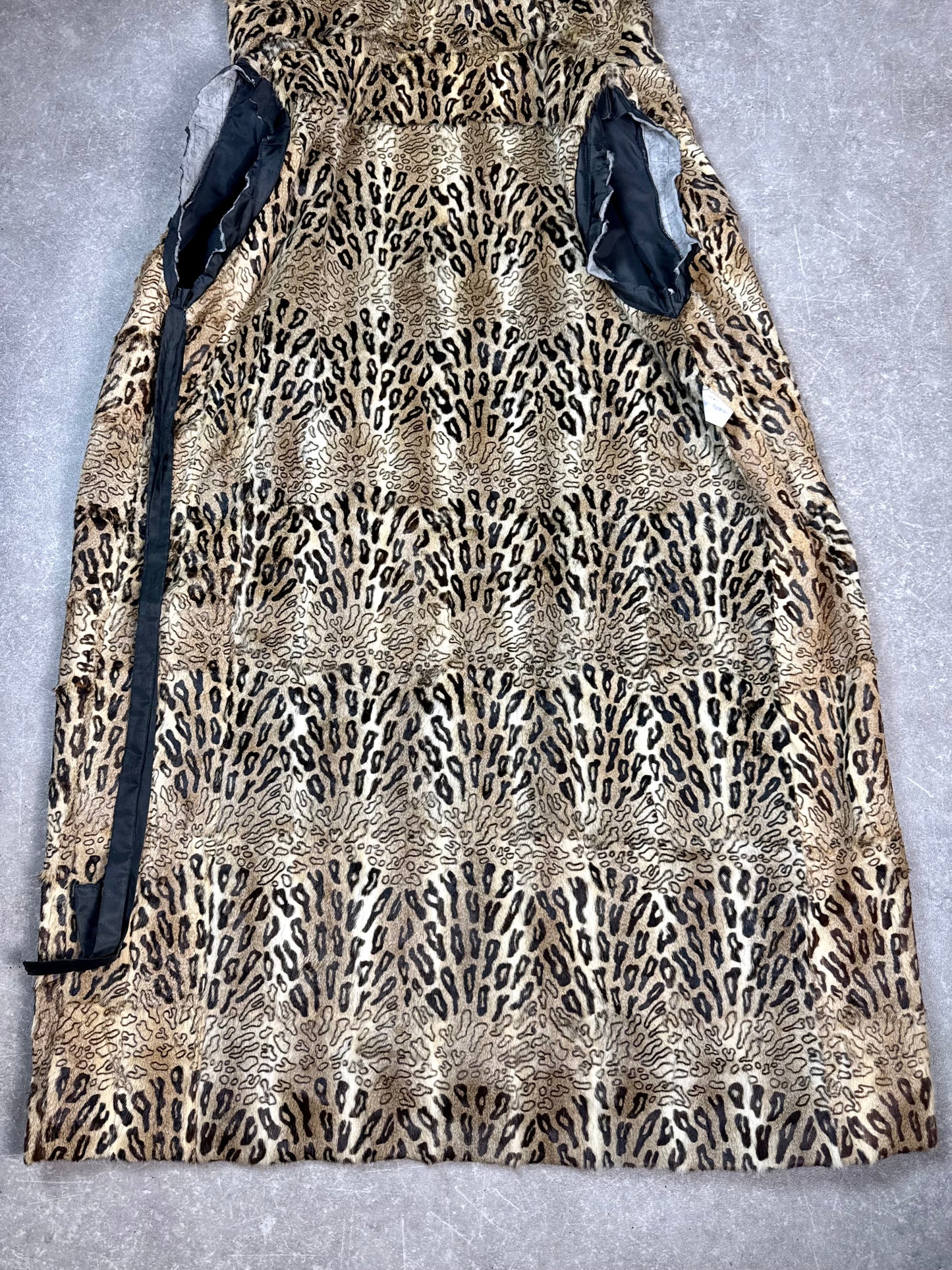 Vintage Pelzcape mit Kapuze – Leopardenmuster – Echtes Fell – Unikat