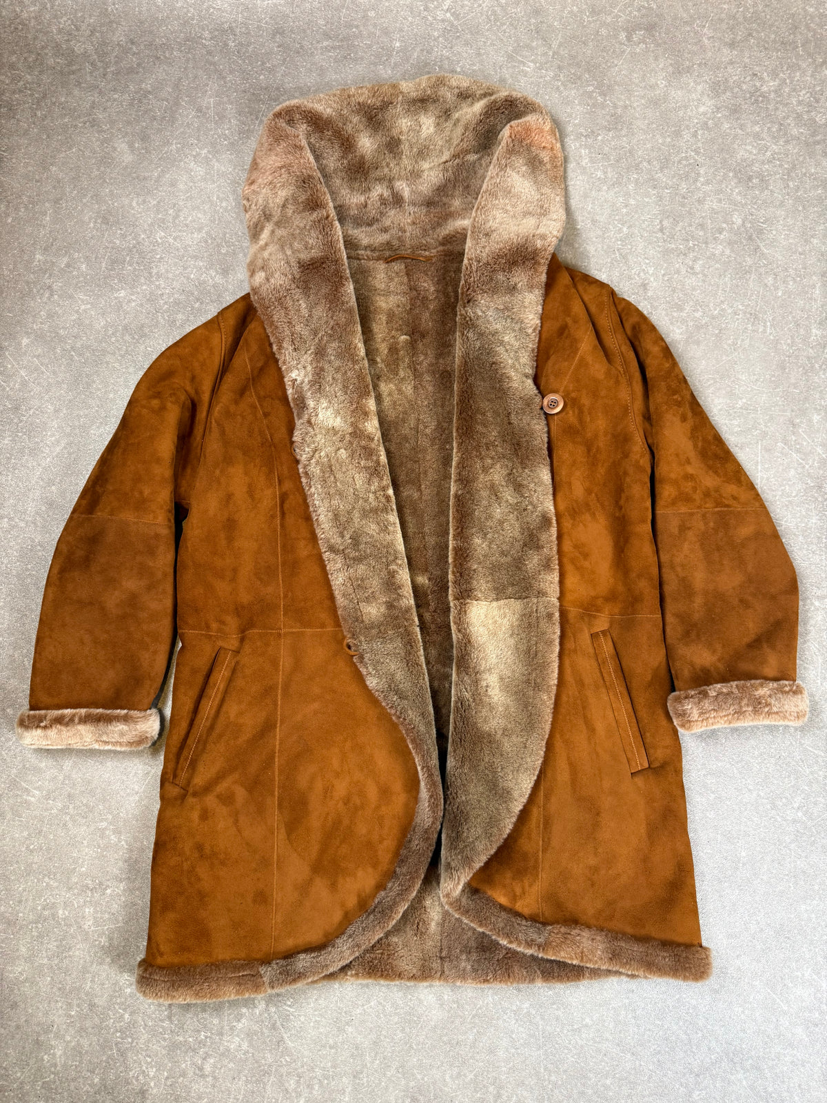 Élégance Paris Vintage Lammfellmantel Damen Gr. 38 – Shearling Cognac