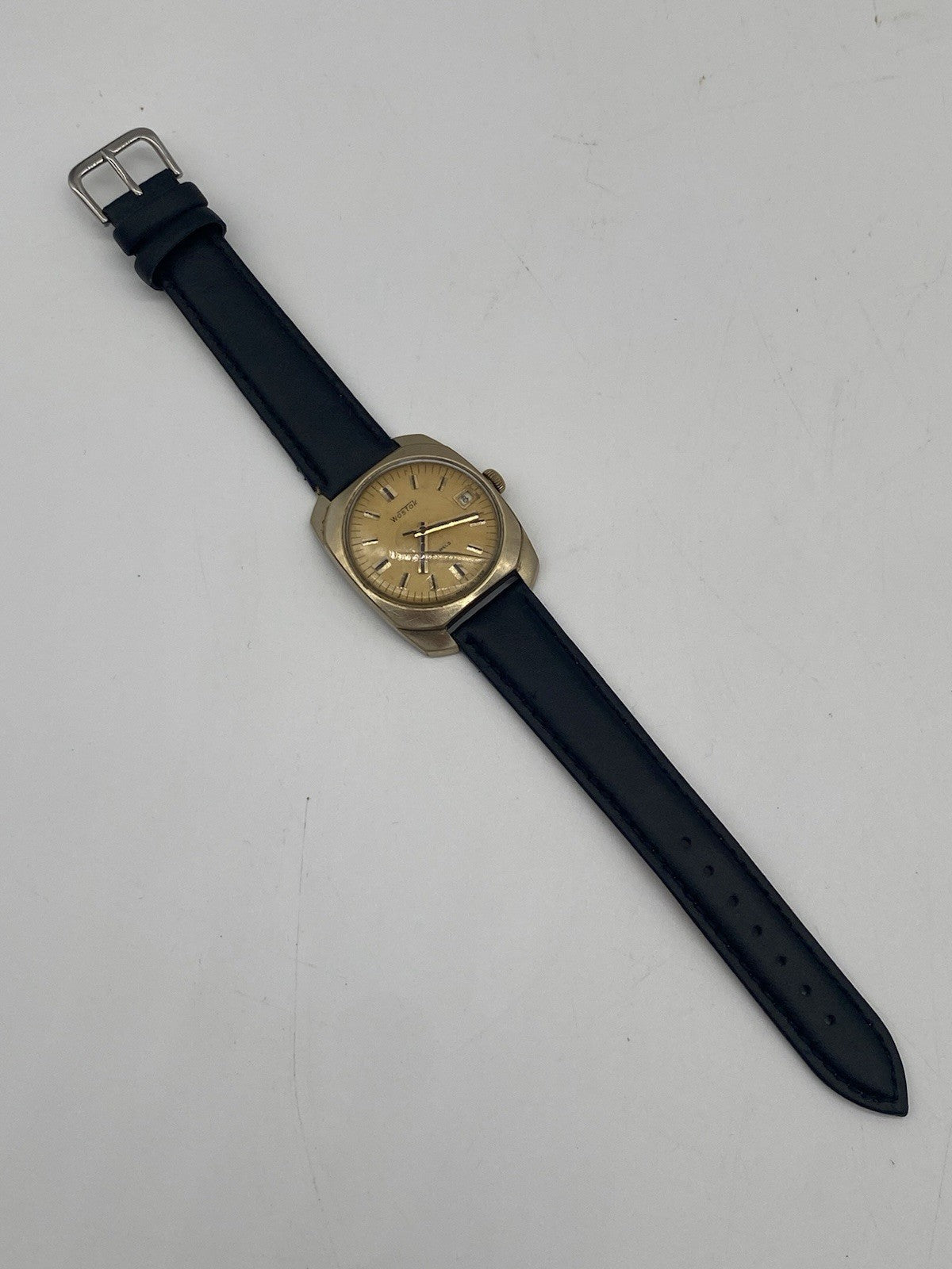 VINTAGE USSR HERREN UHR VOSTOK SOVIET UNION 18 JEWELS LÄUFT