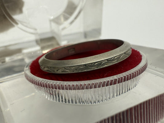 ANTIKER 800 SILBER RING MIT MUSTER GR.61