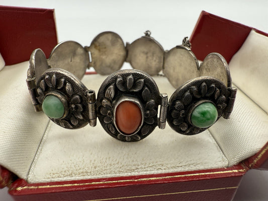 ANTIKES CHINESISCHES EXPORT FLORALES SILBER ARMBAND MIT JADE & KORALLE