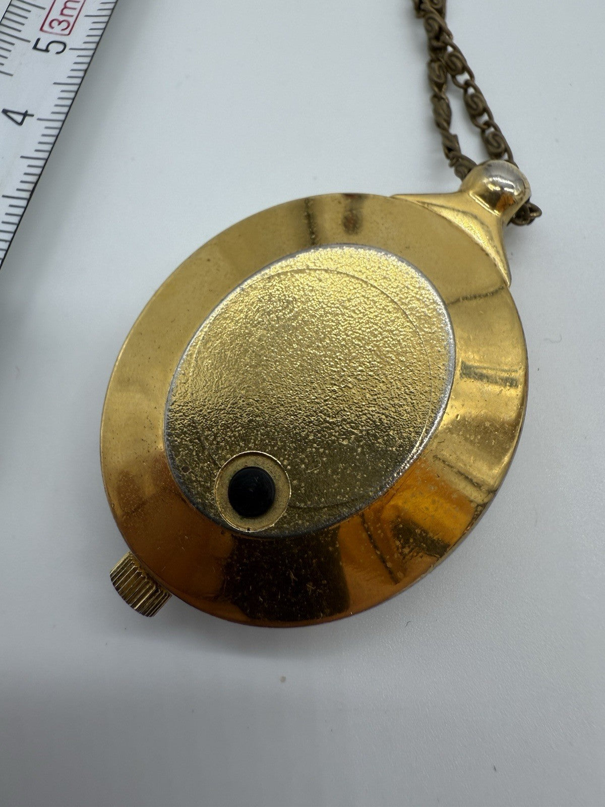 ART DECO ANKER 100 HANDAUFZUG DAMEN UMHÄNGE ANHÄNGER UHR BAKELIT & KETTE