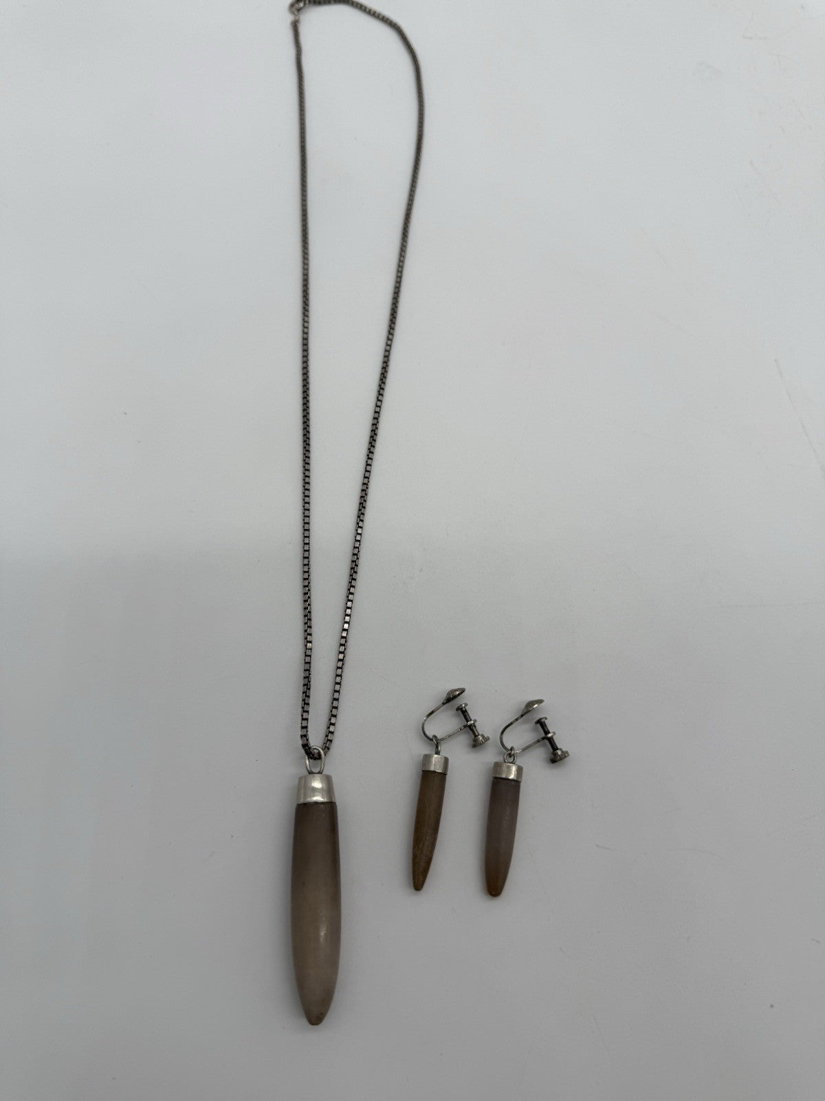 VINTAGE BELEMNITEN SCHMUCKSET -DONNERKEILE KETTE & SCHRAUBOHRRINGE SILBER