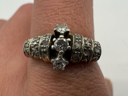 ANTIKER RING 750 GOLD RUSSLAND - 18 KARAT BICOLOR MIT BRILLANTEN