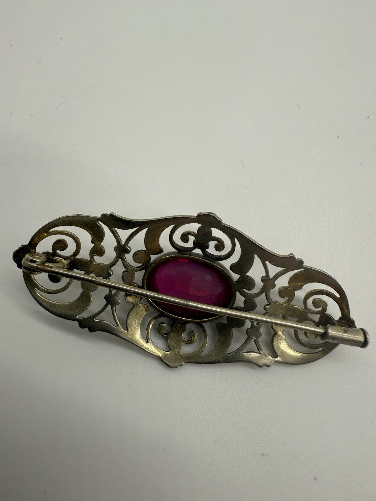 JUGENDSTIL BROSCHE ANSTECKNADEL ECHTSILBER FILIGRAN MIT ROSA ROTEM STEIN