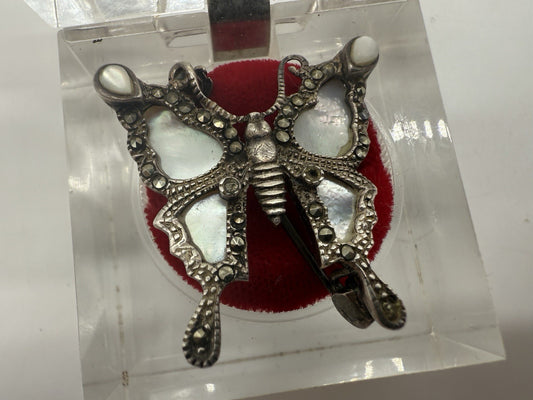 VINTAGE SCHMETTERLING BROSCHE ECHTSILBER MIT PERLMUTT MIT MARKASITEN