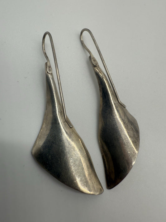 FLORAL GESCHWUNGENE ZEITLOSE BLATT OHRRINGE 925 STERLING SILBER