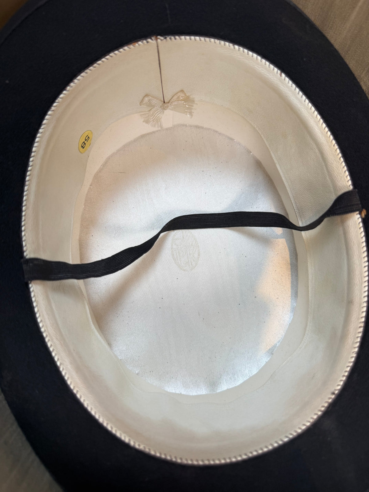 Antiker Seidenzylinder Gr. 58 Th. Beuvig Herren Top Hat mit original Hutkoffer