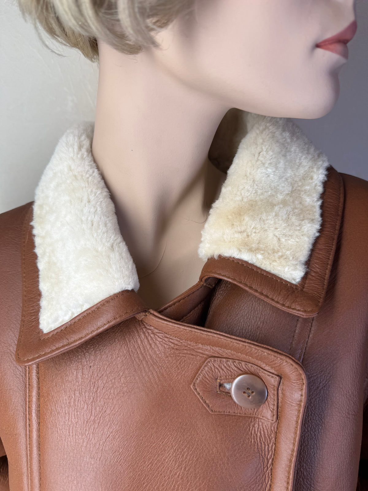 Vintage Lammfellmantel  Gr. 42 – Echtleder Braun Shearling Wintermantel