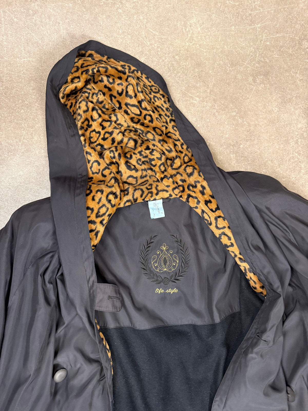Vintage Damen Mantel Schwarz mit Leo Kapuze Leopard Longcoat Oversize