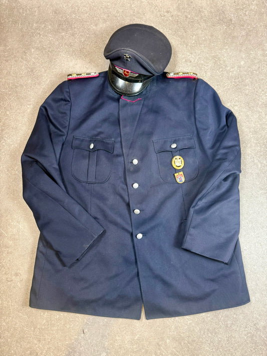 Vintage Feuerwehr Uniform Niedersachsen Herren Dienstjacke mit Schirmmütze & Abzeichen