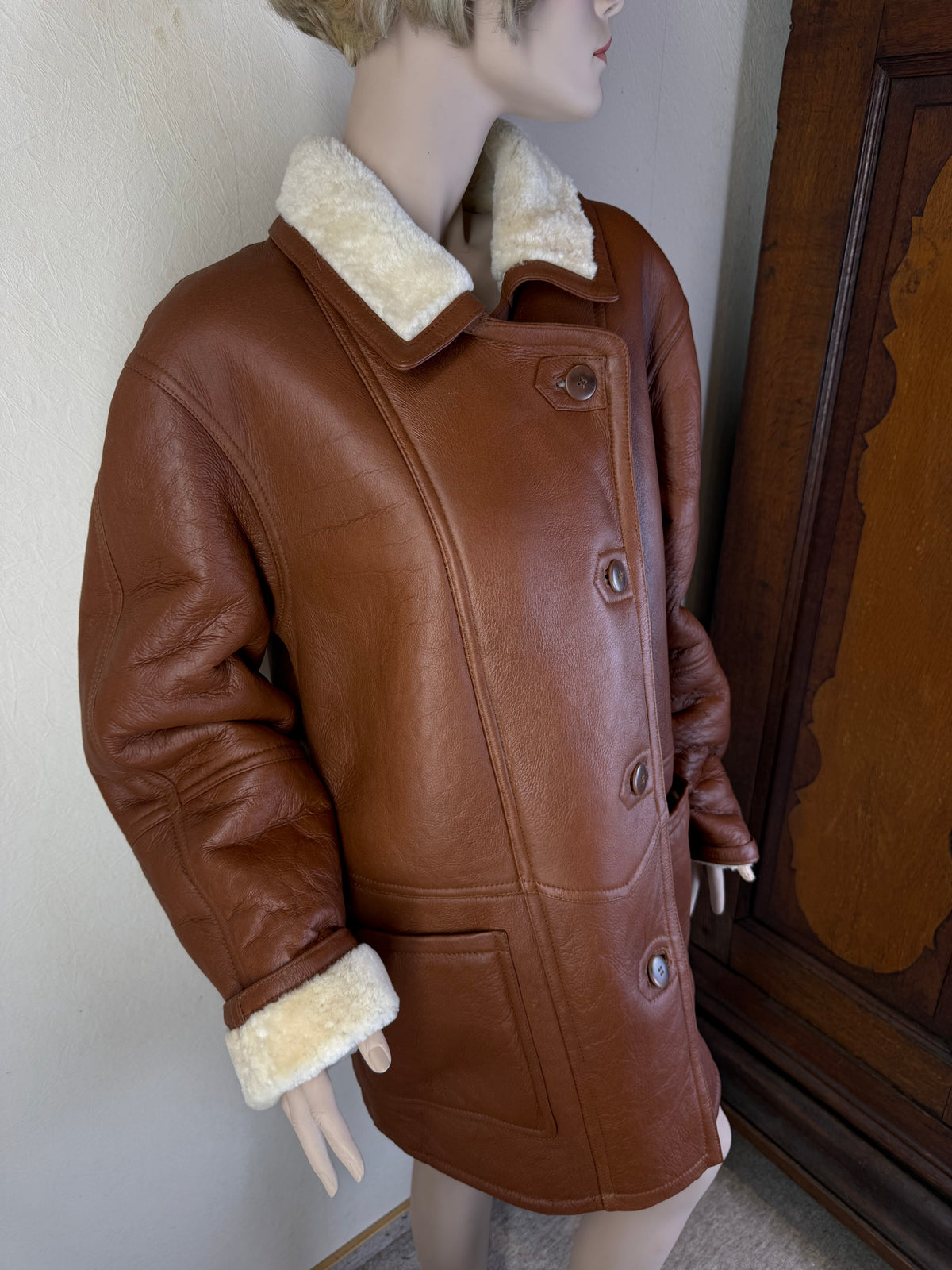 Vintage Lammfellmantel  Gr. 42 – Echtleder Braun Shearling Wintermantel