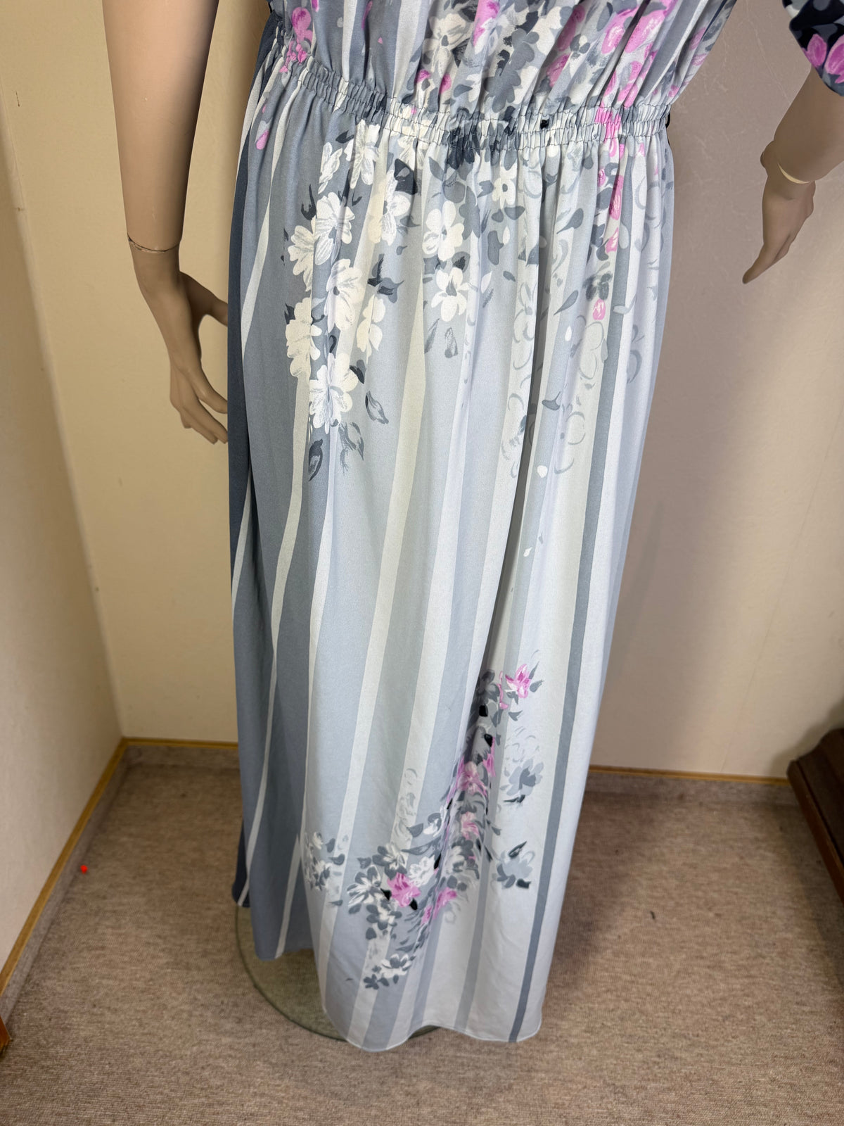 Vintage 80er Maxikleid Damen – Schwarz Grau Rosa Blumen & Streifen
