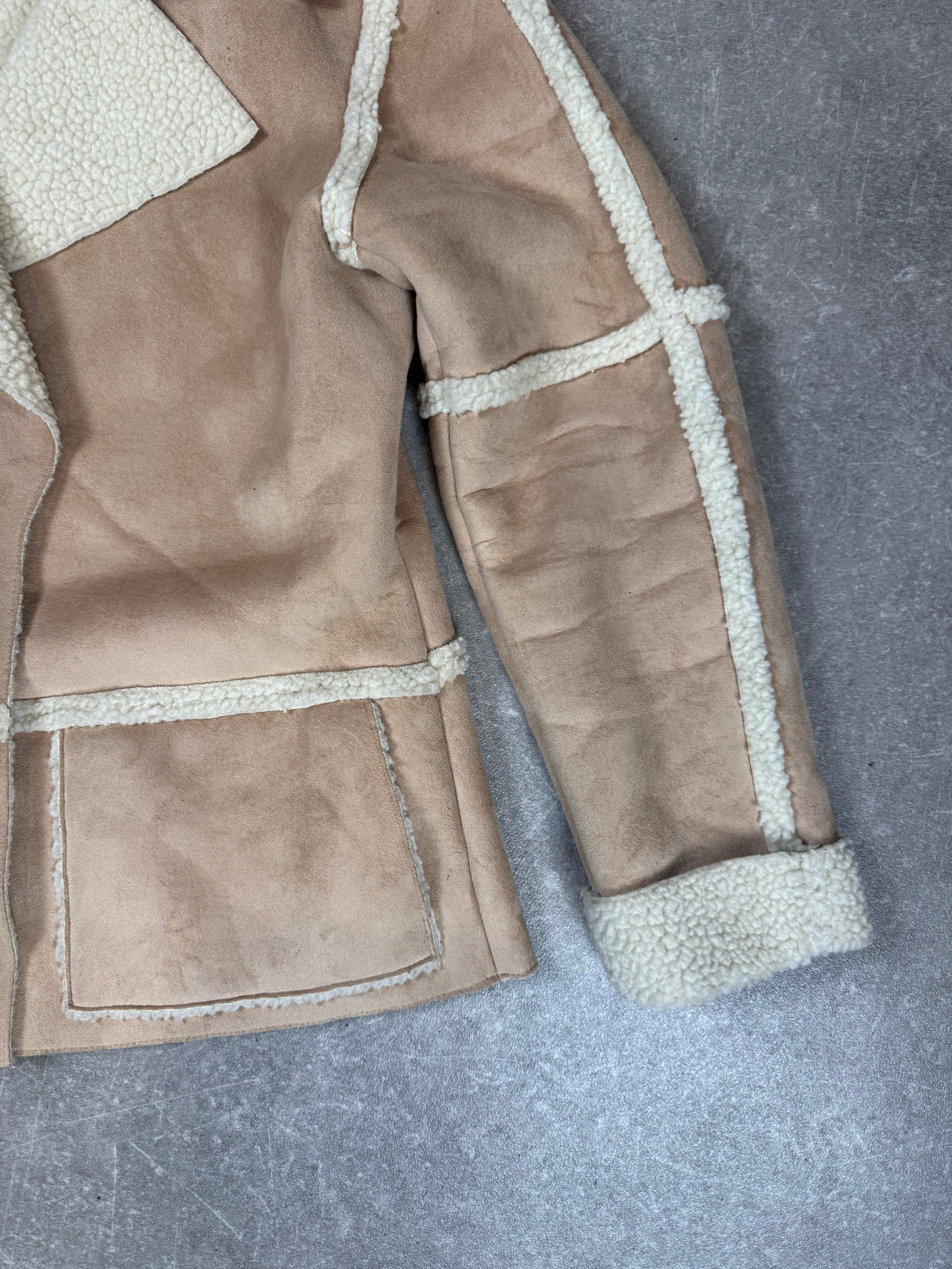 Vintage Damen Lammfelljacke Beige – Shearling Lederjacke mit Fellkragen