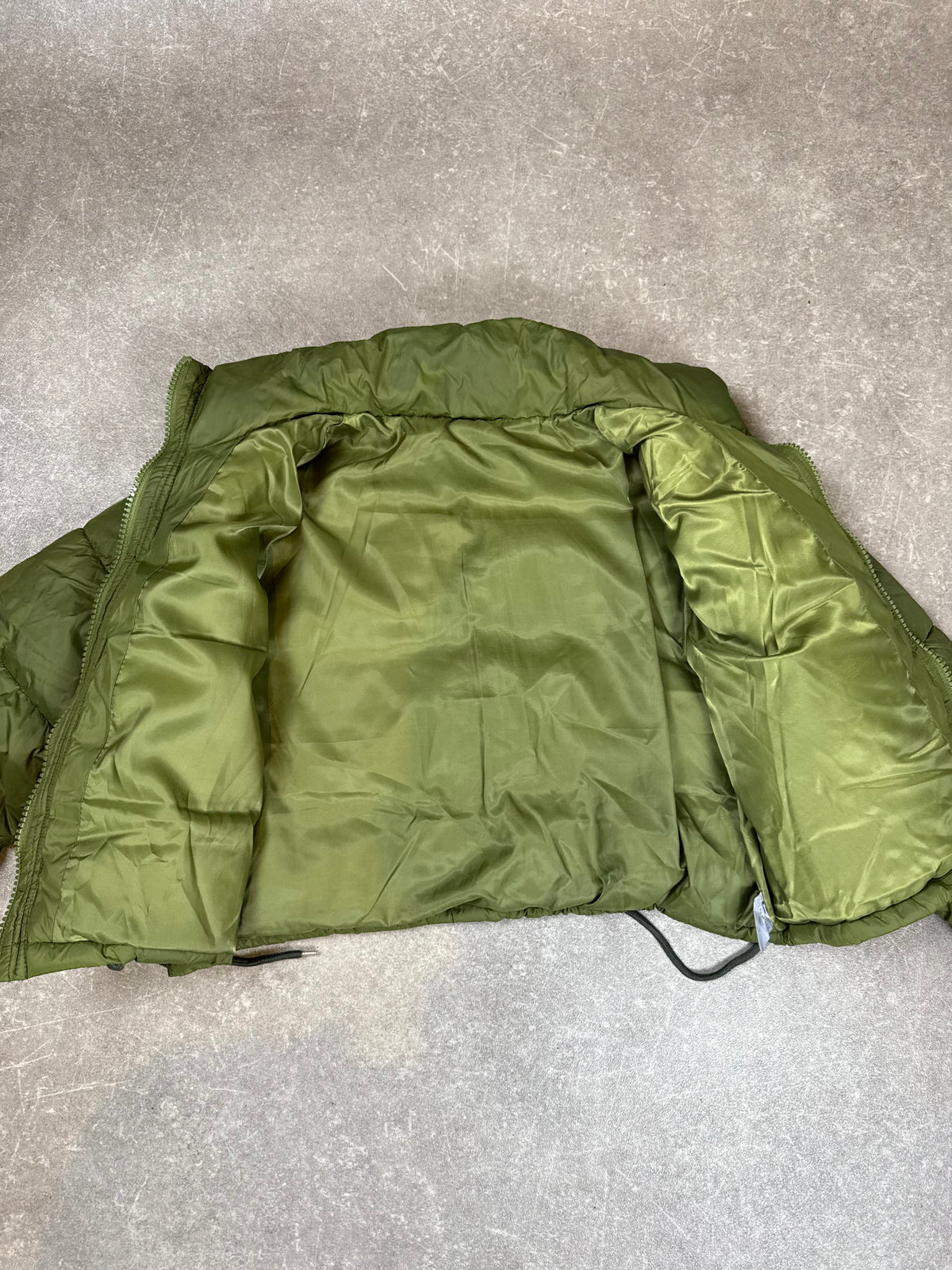 Damen Pufferjacke Grün Gr. S – kurze Steppjacke mit Stehkragen