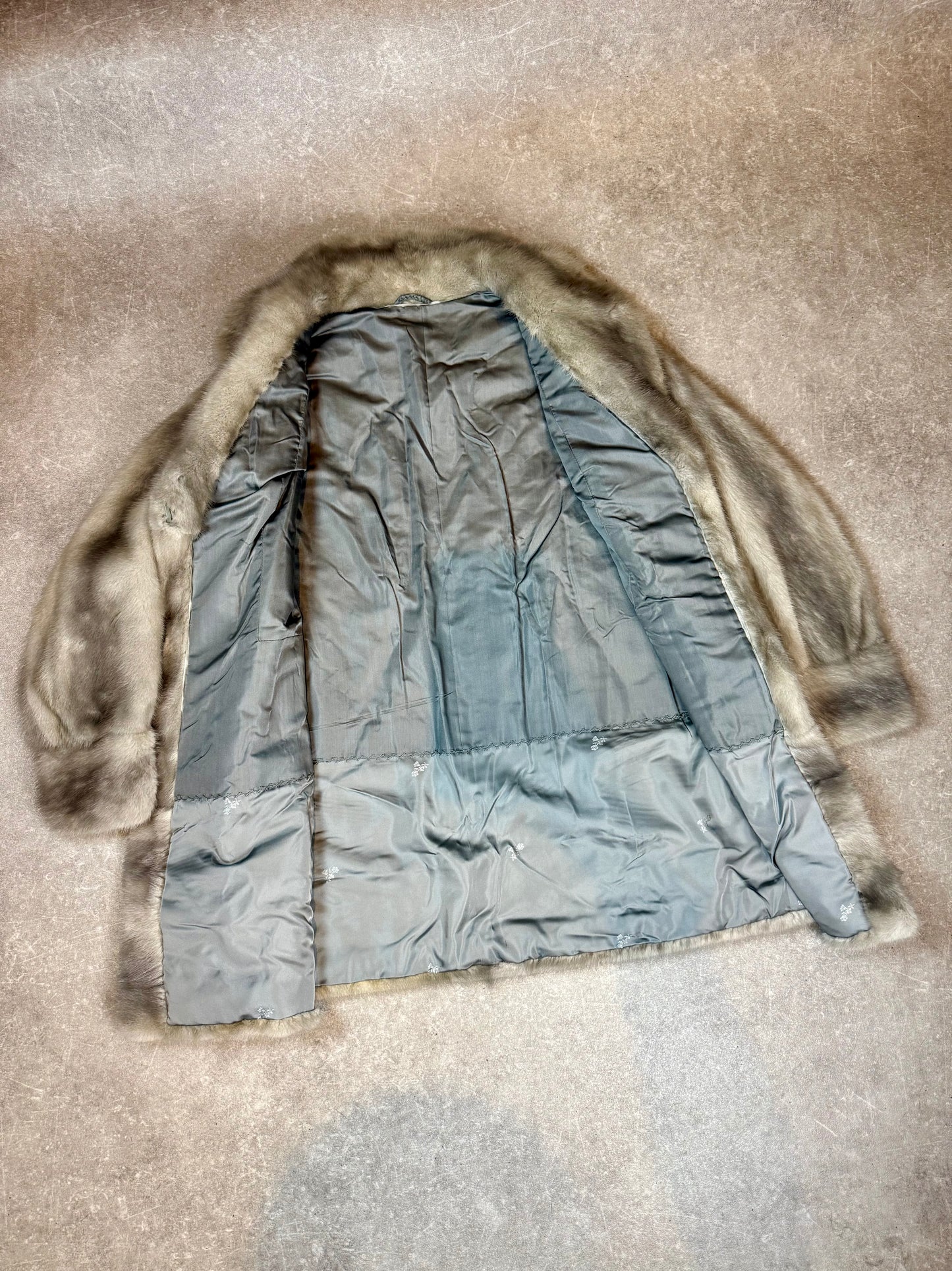 Edler Nerzmantel Silber Nerz Pelzmantel Vintage Echtpelz Grau Damen Gr. 42/44