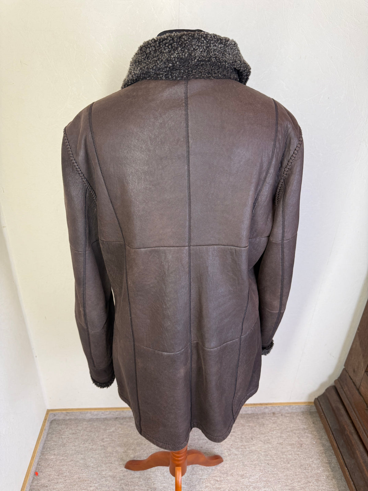 CHRIST Vintage Damen Lammfelljacke Braun – Echtleder Shearling Felljacke