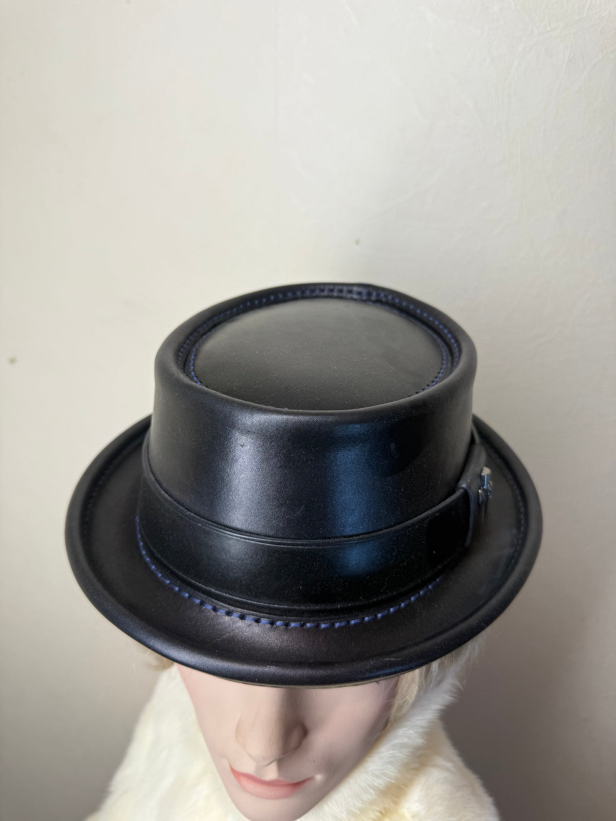 Steampunk Pork Pie Leder Hut Zylinder Schwarz Gothic Top Hat Totenkopf Kreuz Victorian Cosplay Festival Hut