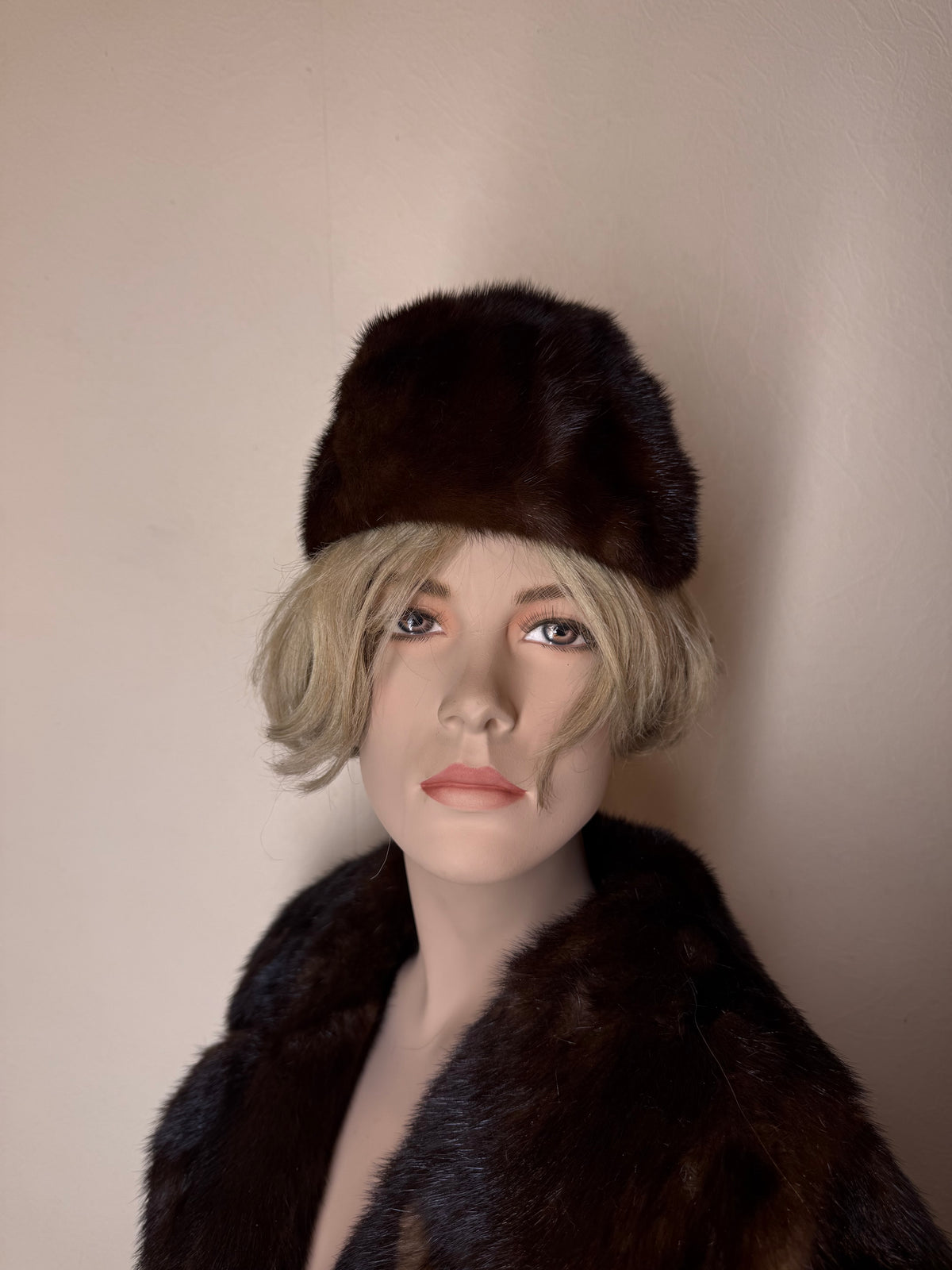 Vintage Nerz Pelzmütze Braun Echtpelz Damen Wintermütze Elegante Fellkappe