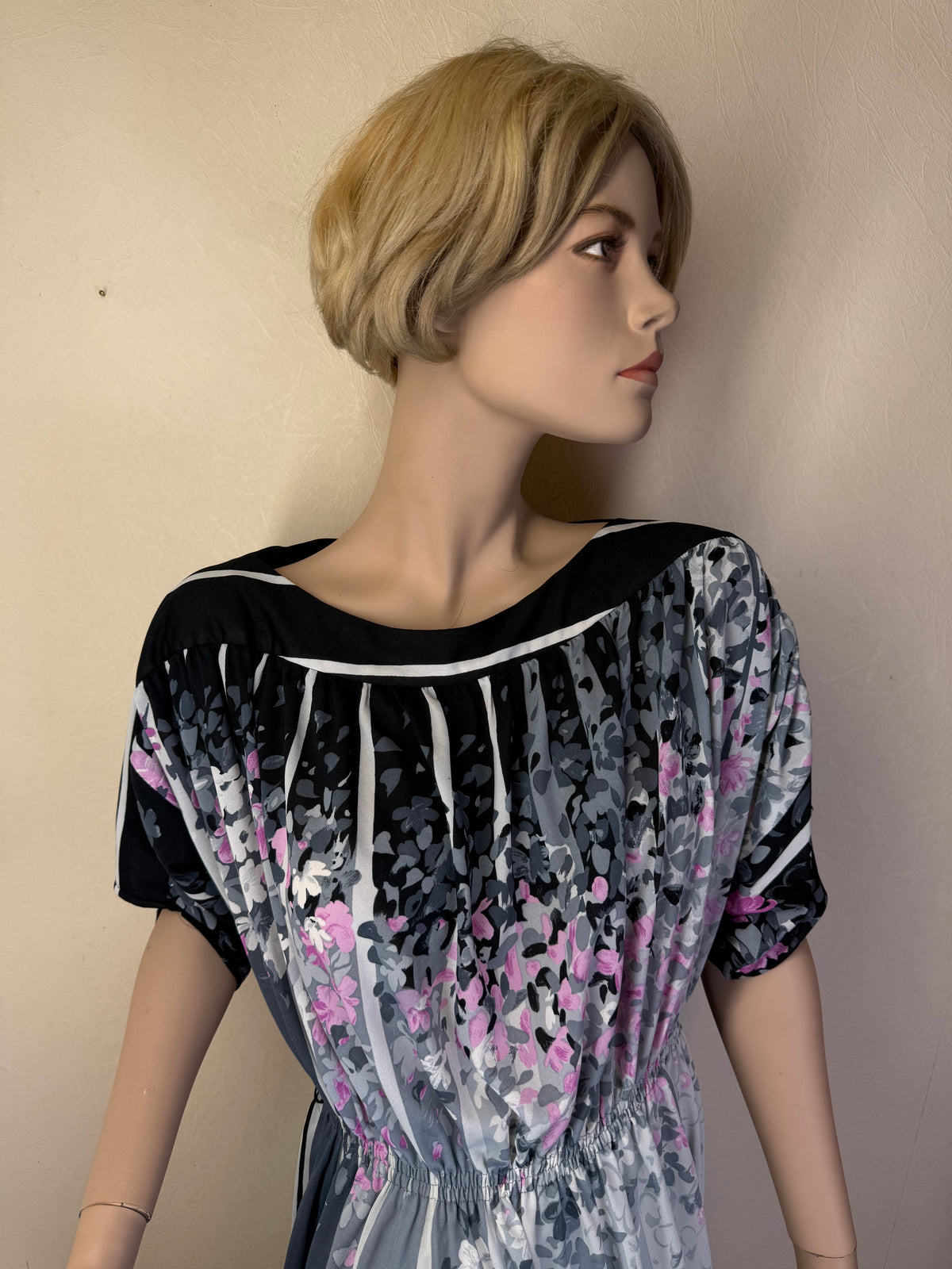 Vintage 80er Maxikleid Damen – Schwarz Grau Rosa Blumen & Streifen
