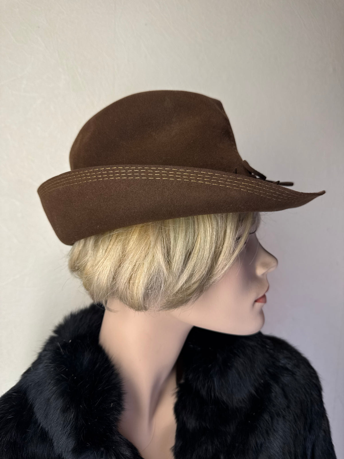 Vintage Wegener Westernhut Braun – Cowboy Filzhut mit Kontrastnähten - Made in Germany
