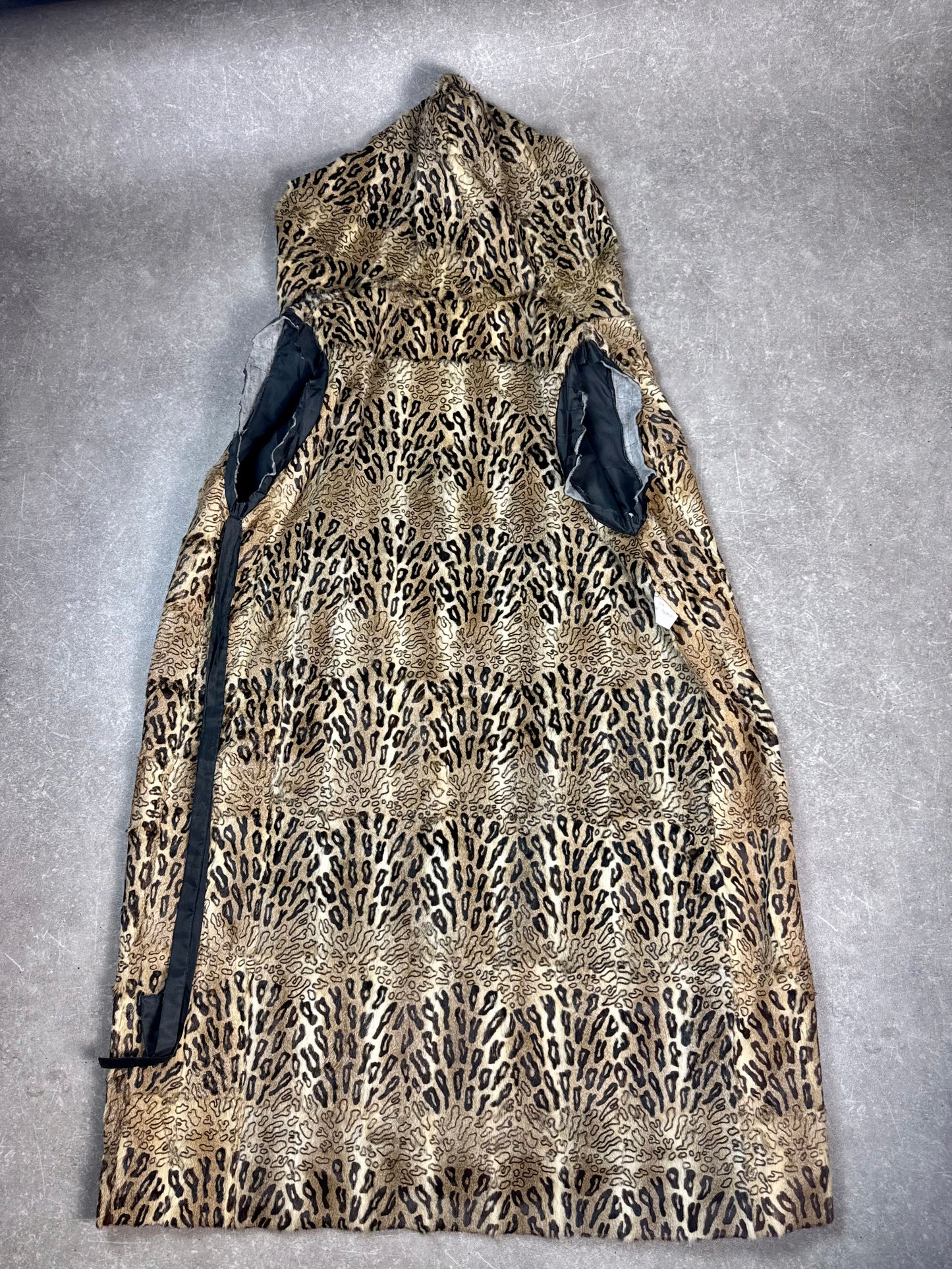 Vintage Pelzcape mit Kapuze – Leopardenmuster – Echtes Fell – Unikat