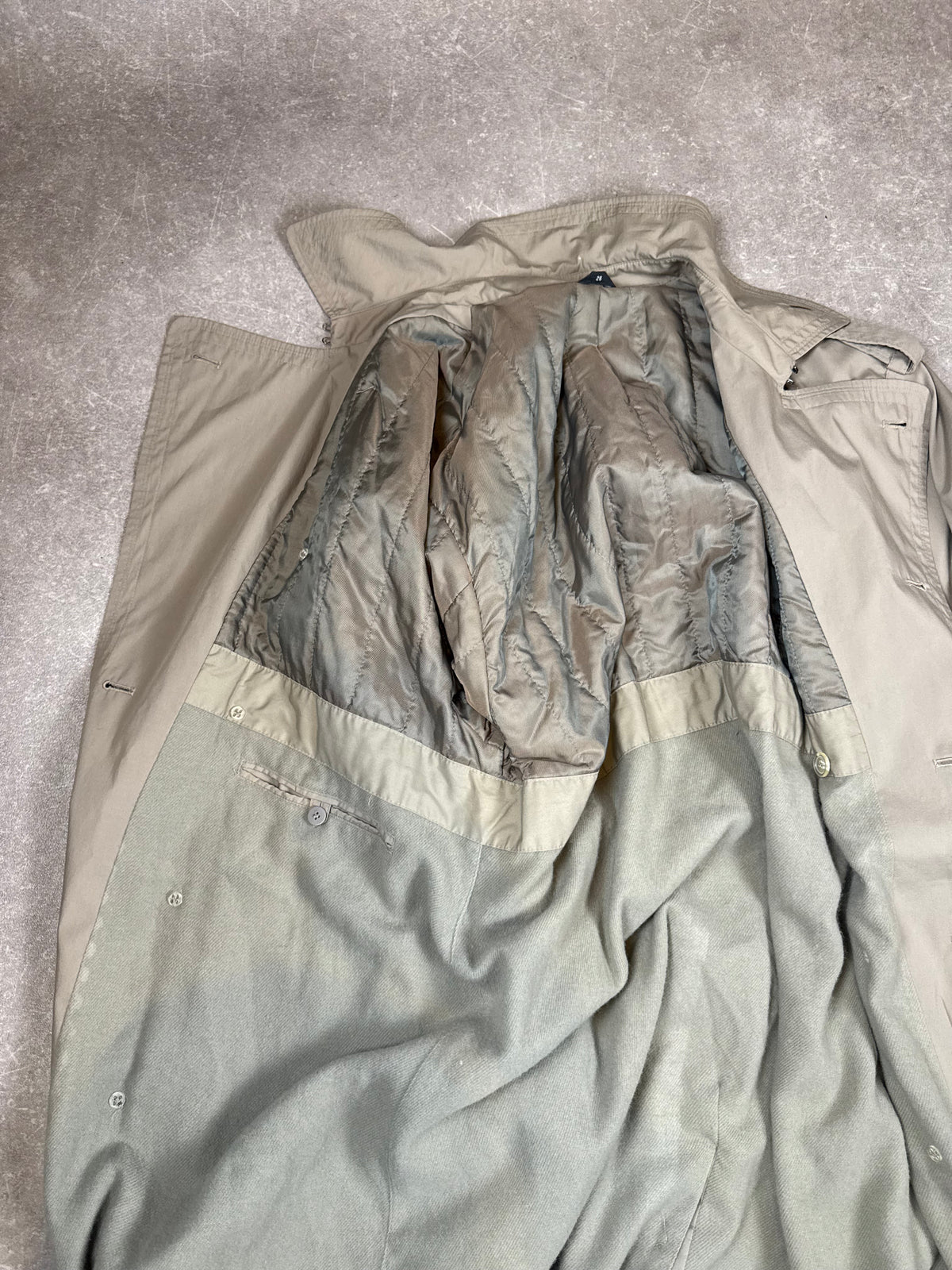 Vintage Herren Trenchcoat Gr. 26 – Beige Mantel mit Gürtel & Warmfutter