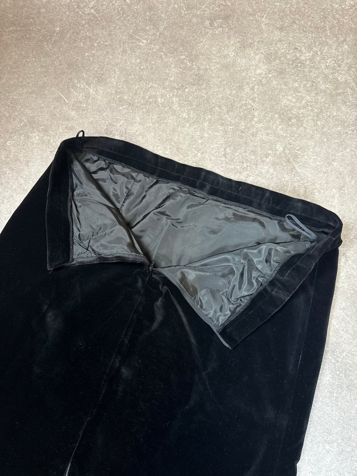 Vintage Damen Samtrock Schwarz – Langer Bleistiftrock mit Schlitz