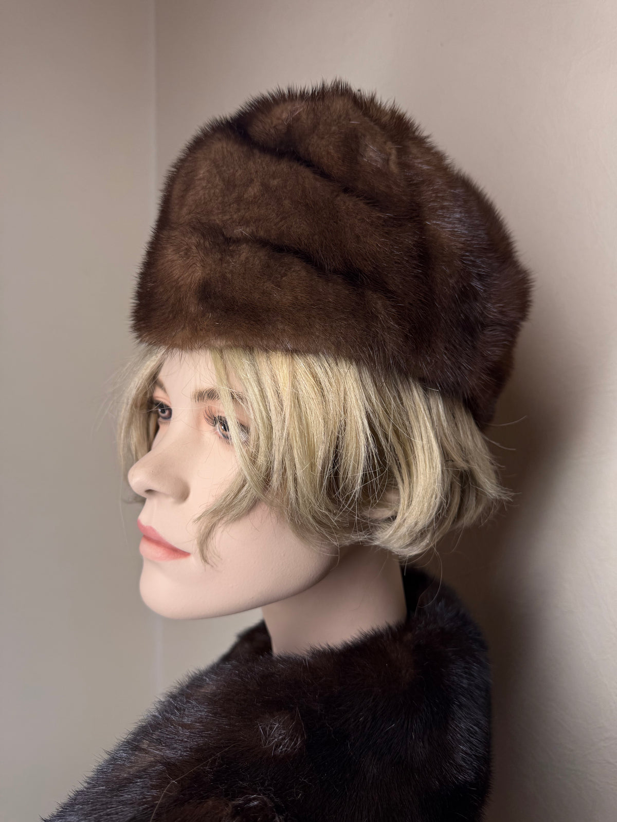 Vintage Nerz Pelzmütze Braun – Damen Echtpelz Wintermütze Klassisch Elegant
