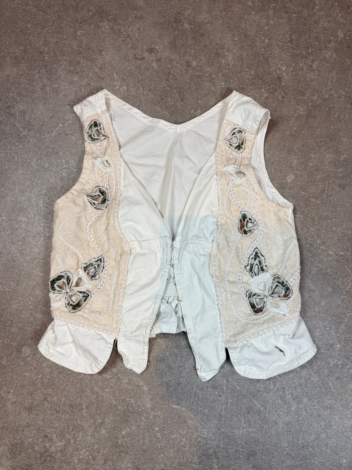 Vintage Leinen Weste Weiß mit Spitze & Applikationen – Folk Boho