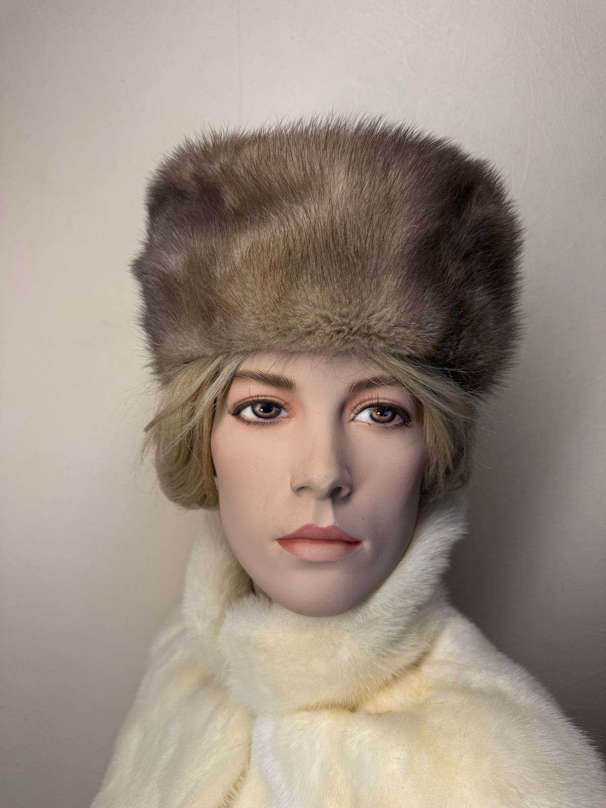 Vintage Nerz Pelzmütze Echtpelz Braun Russische Wintermütze Damen Luxury Fur Hat