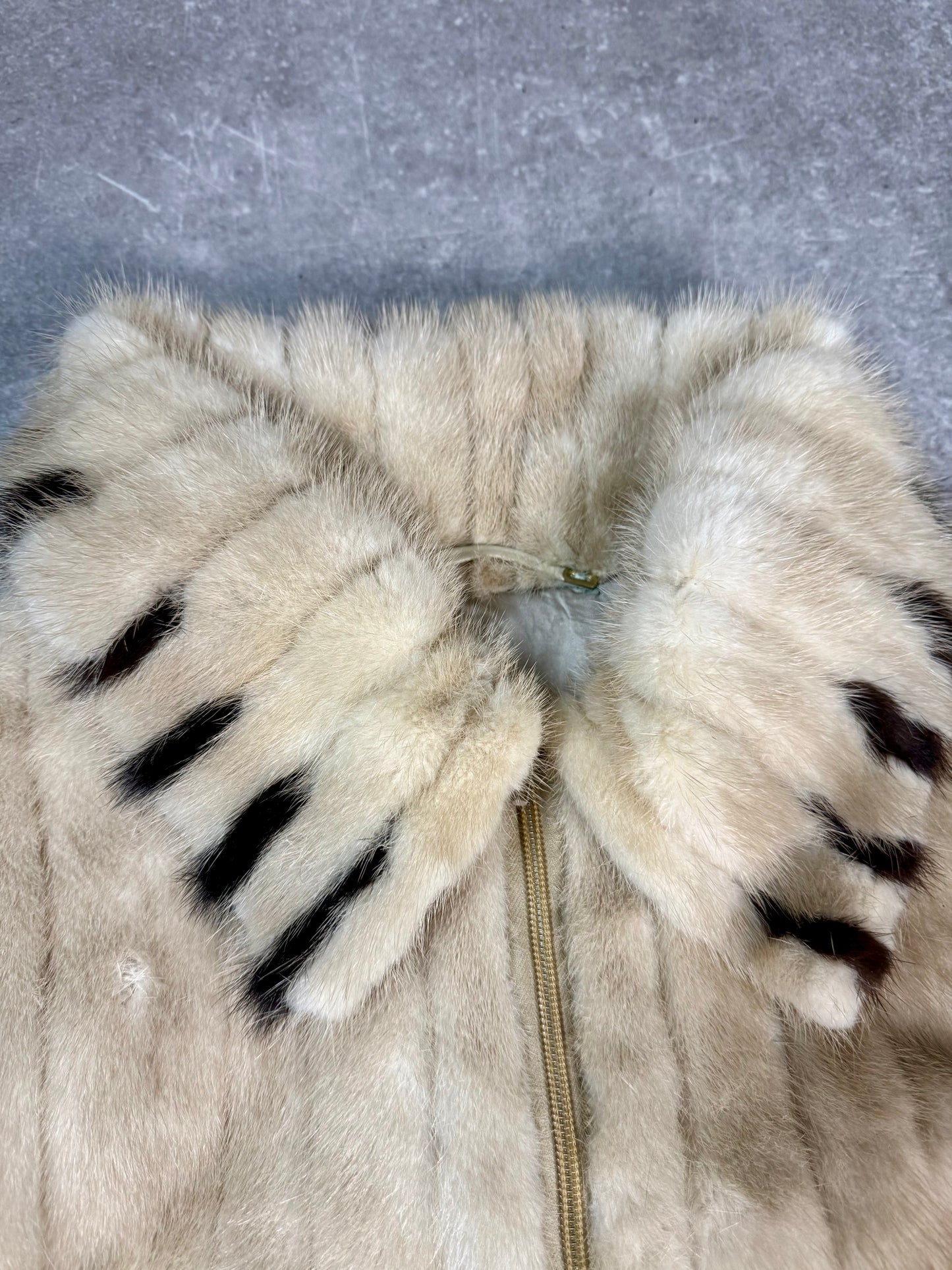 Exklusive Vintage Nerzjacke aus echtem Nerz – Creme mit kontrastierenden Nerzspitzen Gr. 42/44