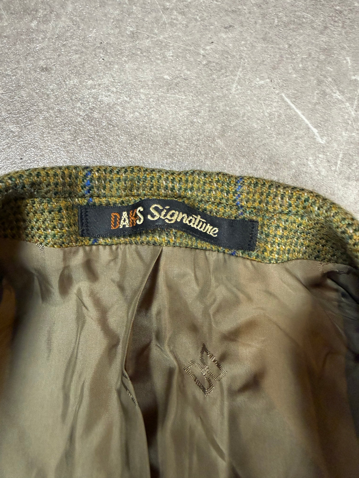 Vintage DAKS Signature Tweed Sakko – Pure New Wool – Made in Great Britain