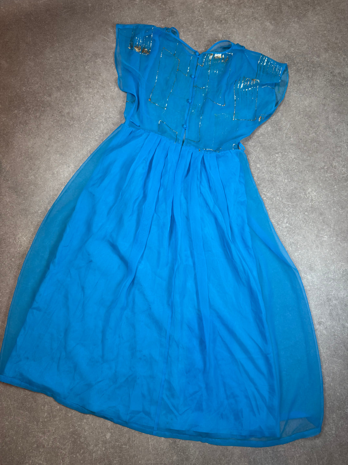 Vintage Abendkleid Blau Hellblau - Maxikleid mit Chiffon Cape & Golddekor