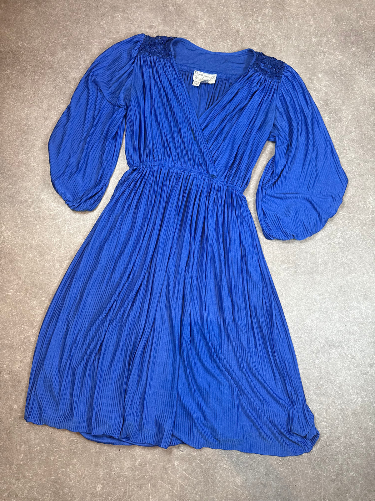 Vintage Plisseekleid Kobaltblau – Langarm Kleid mit Spitze