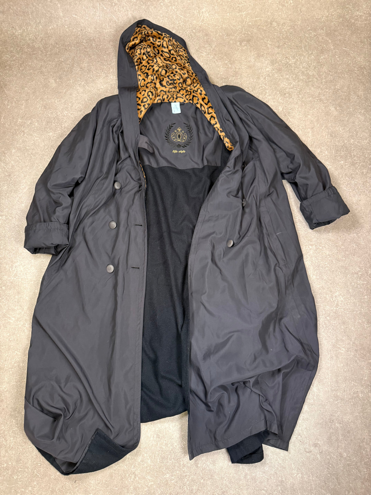 Vintage Damen Mantel Schwarz mit Leo Kapuze Leopard Longcoat Oversize