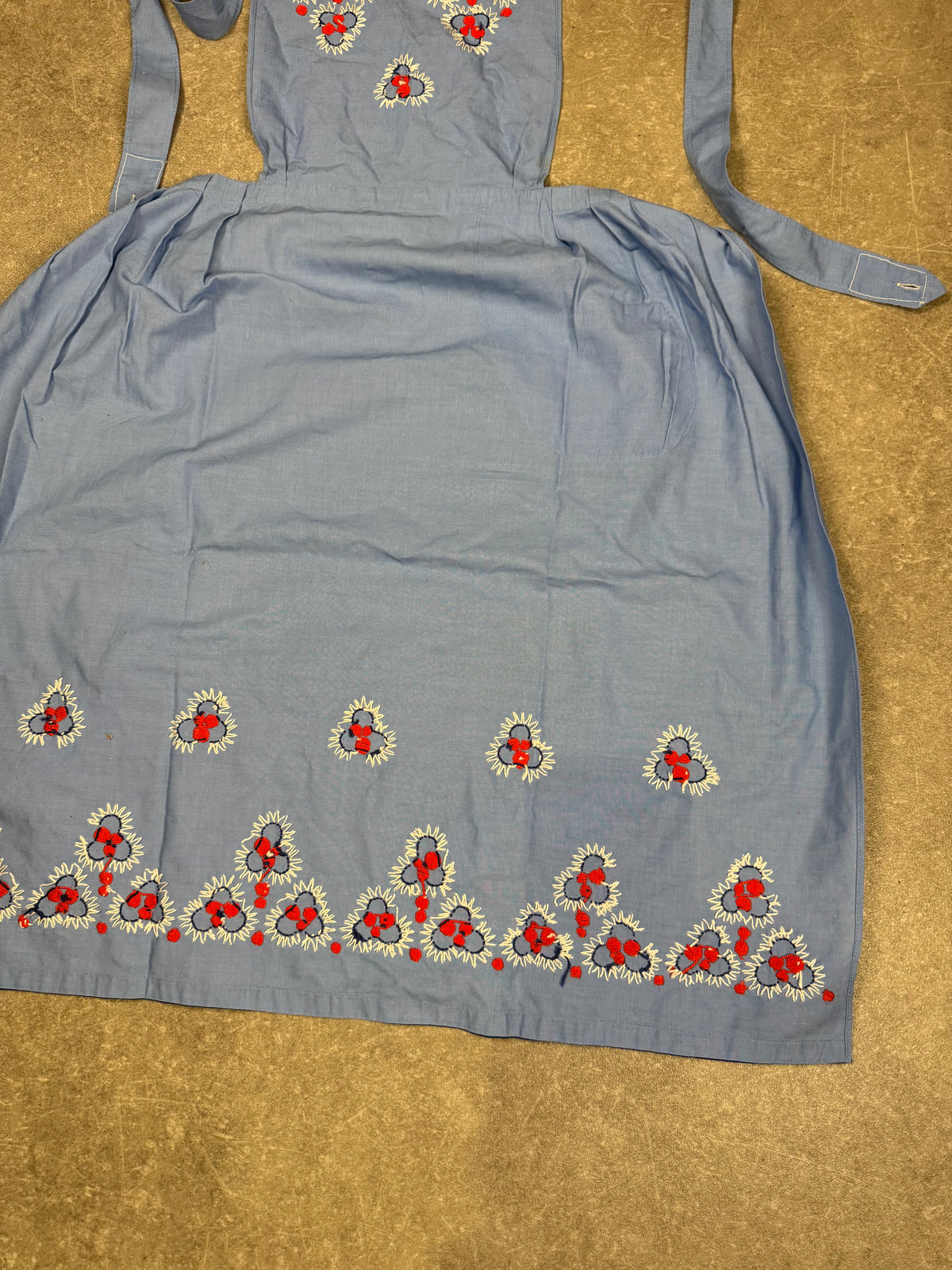Vintage Damen Latzschürze Blau Bestickt Blumen Trägerschürze Landhaus