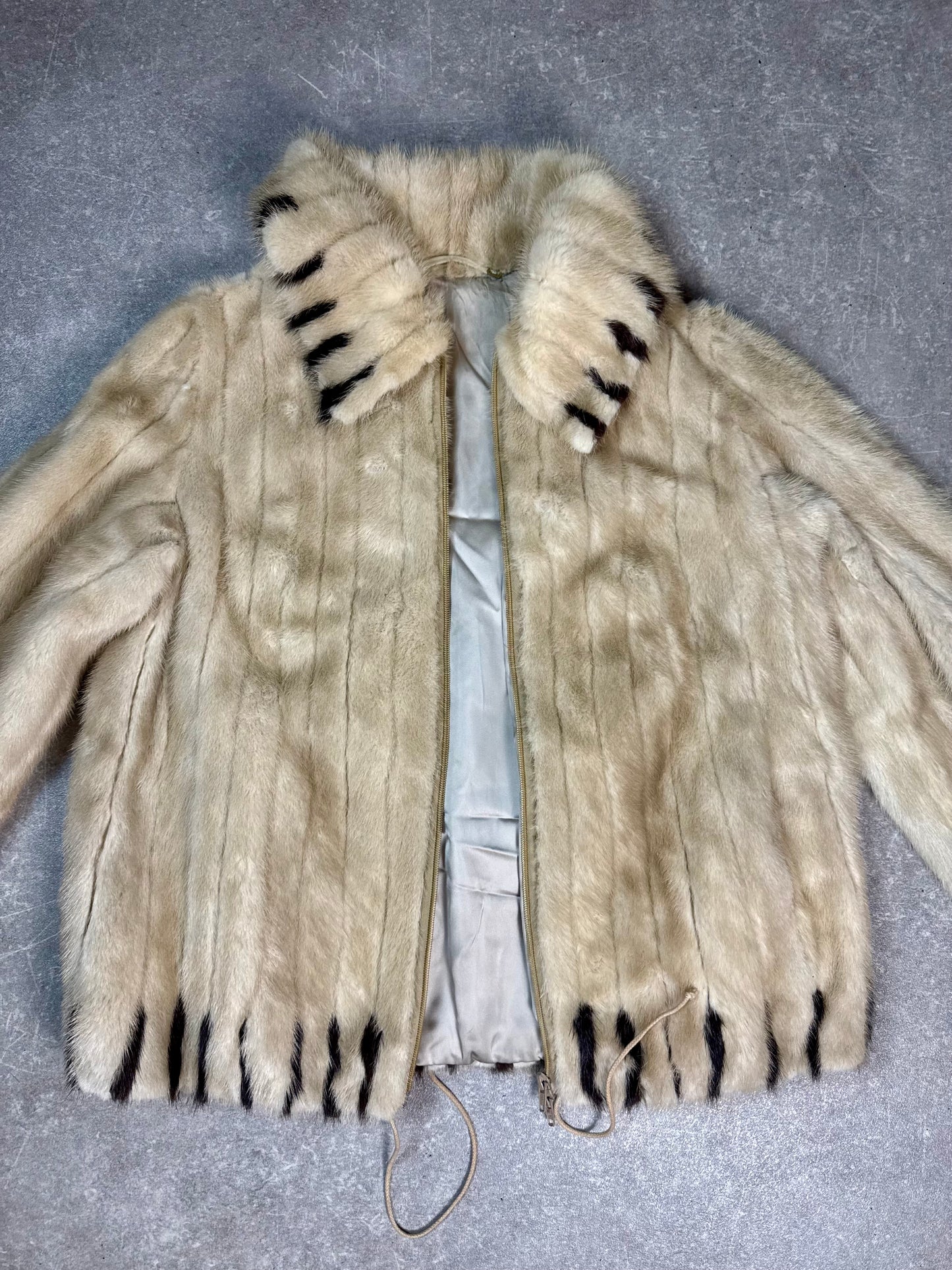 Exklusive Vintage Nerzjacke aus echtem Nerz – Creme mit kontrastierenden Nerzspitzen Gr. 42/44
