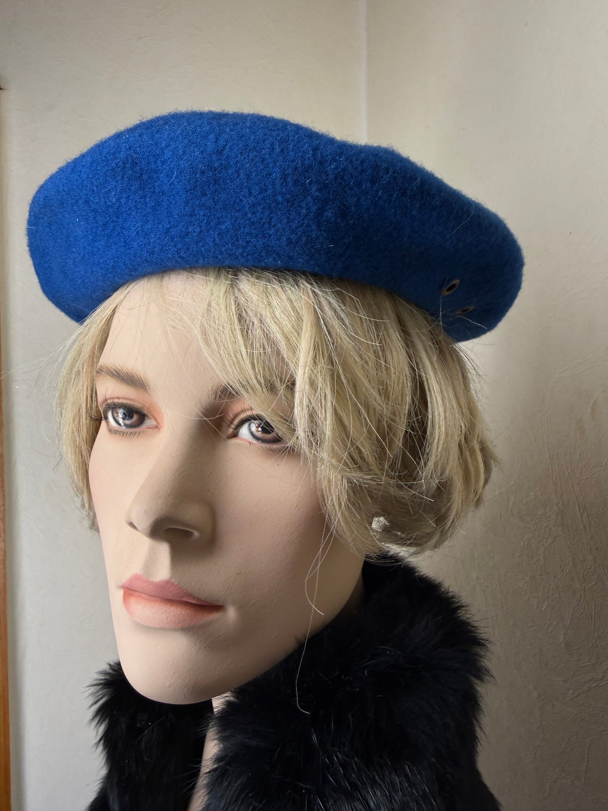 Vintage Damen Barett Dunkelblau – Klassische Baskenmütze aus Filz