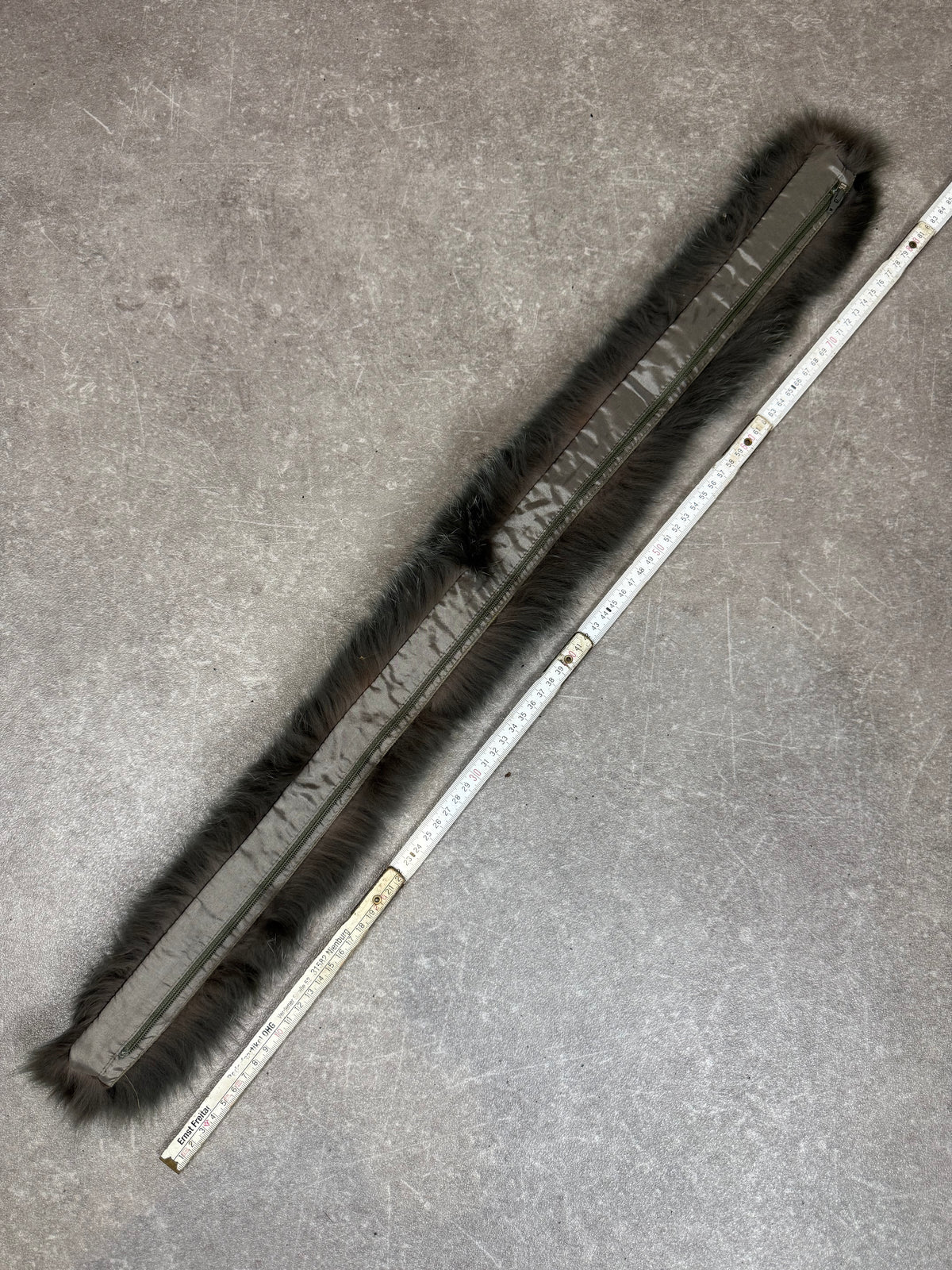 Vintage Echtfell Pelzkragen Grau Silber Fellkragen Stola mit Reißverschluss ca. 82 cm