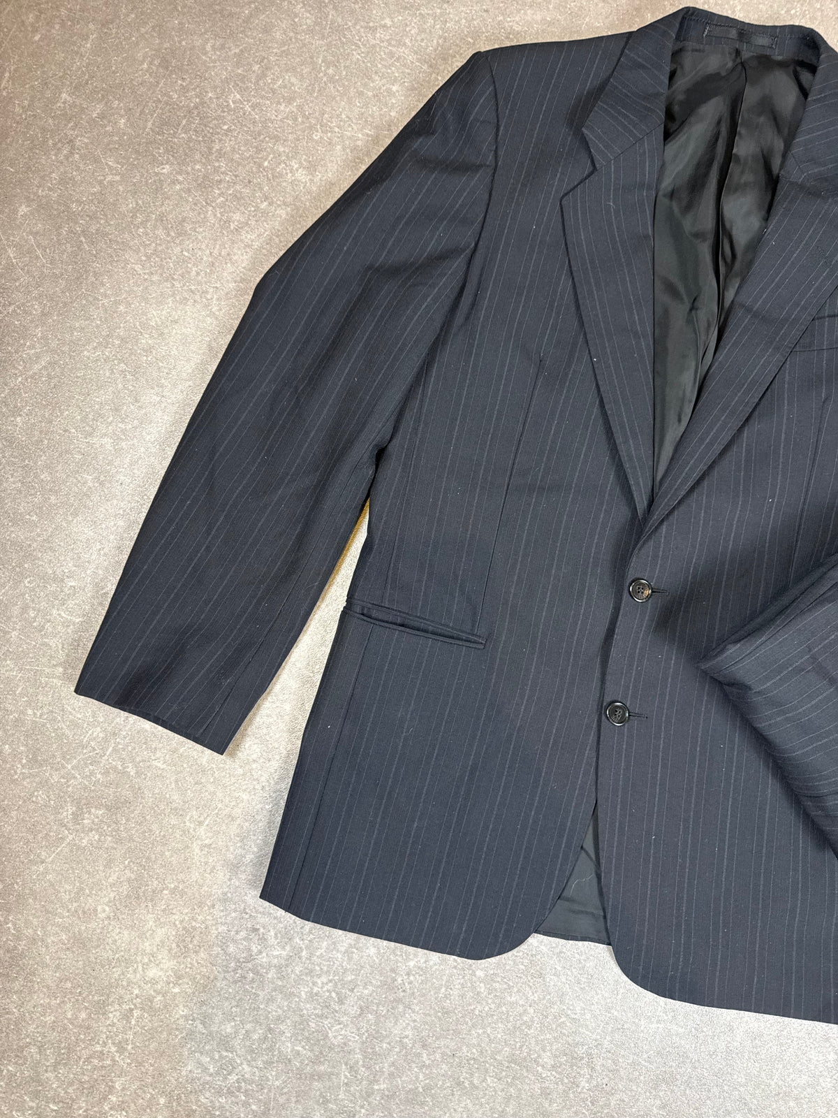 Vintage Herren Anzug Nadelstreifen Schwarz 2-teilig Sakko & Hose – klassisch elegant