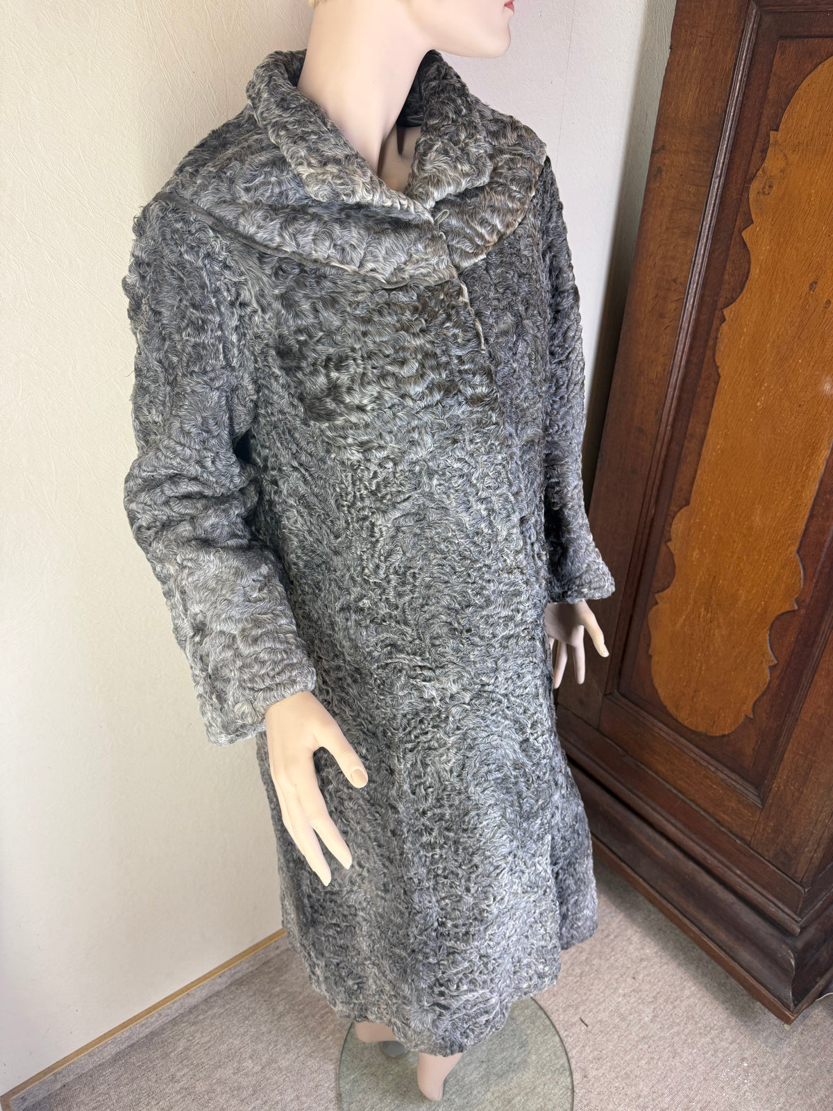 Vintage Persianer Pelzmantel Damen Grau – Langer Karakul Echtpelz Mantel