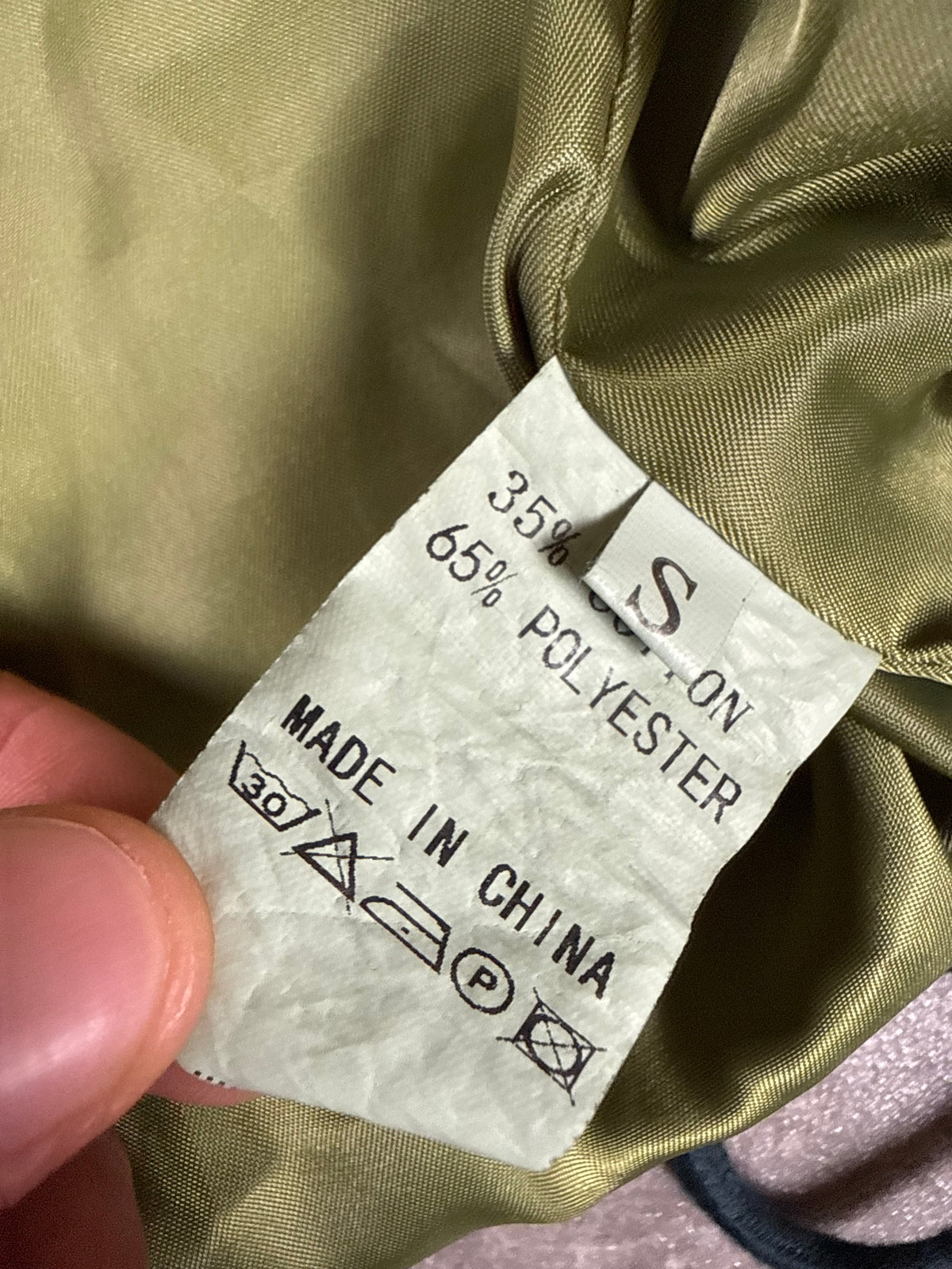 Damen Pufferjacke Olivgrün Gr. S – kurze Cropped Steppjacke