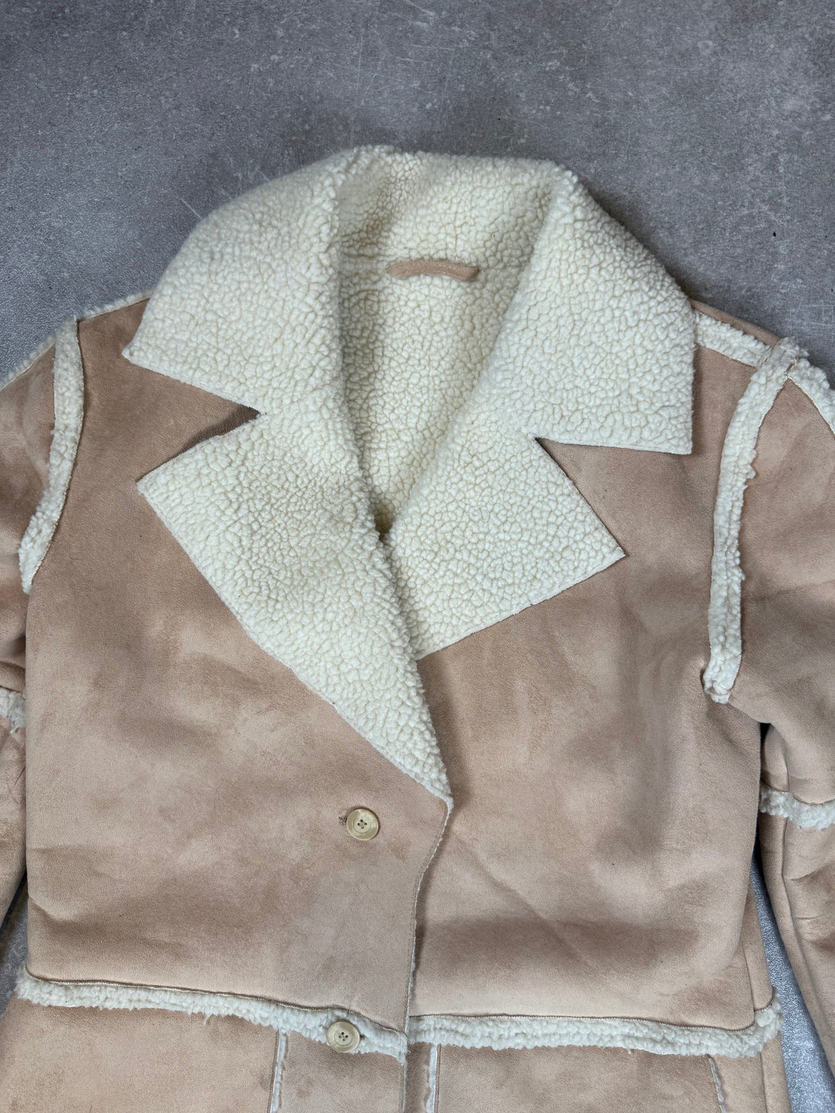 Vintage Damen Lammfelljacke Beige – Shearling Lederjacke mit Fellkragen