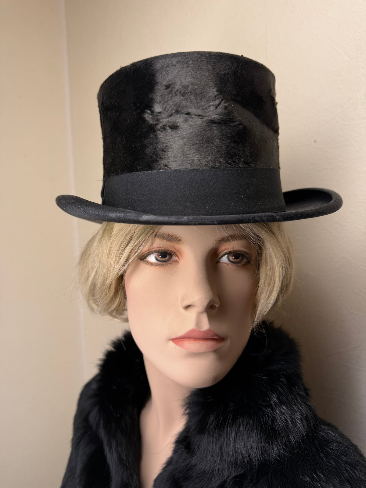 Antiker Seidenzylinder Reine Handarbeit Herren Top Hat mit Original Hutschachtel