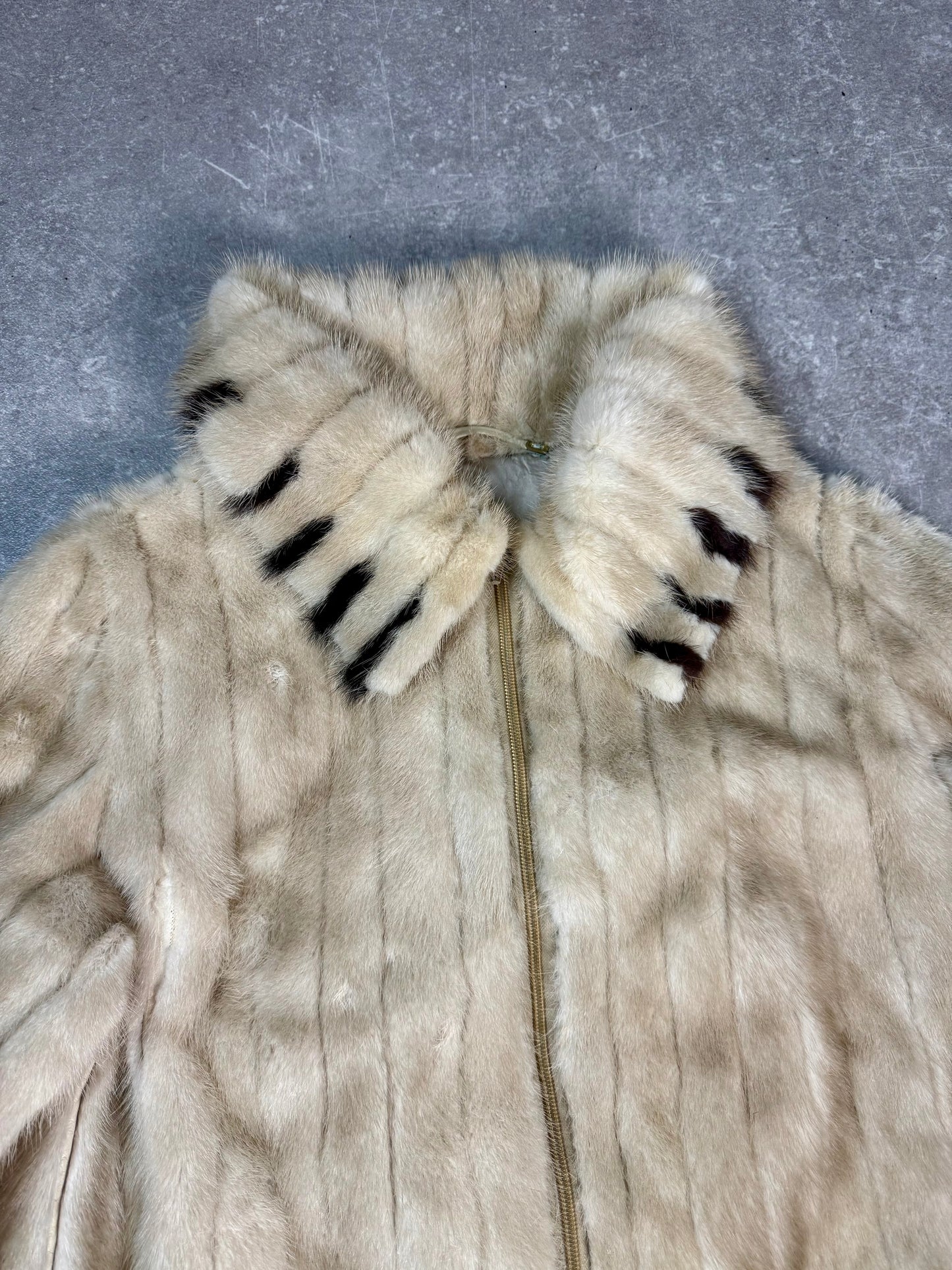 Exklusive Vintage Nerzjacke aus echtem Nerz – Creme mit kontrastierenden Nerzspitzen Gr. 42/44