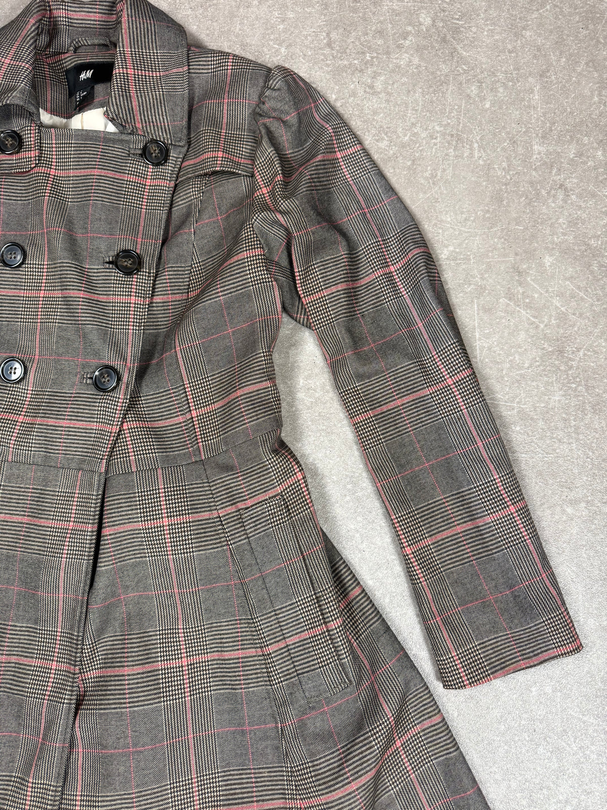H&M Damen Trenchcoat Mantel Gr. 38 Grau Rosa Glencheck Karo mit Gürtel