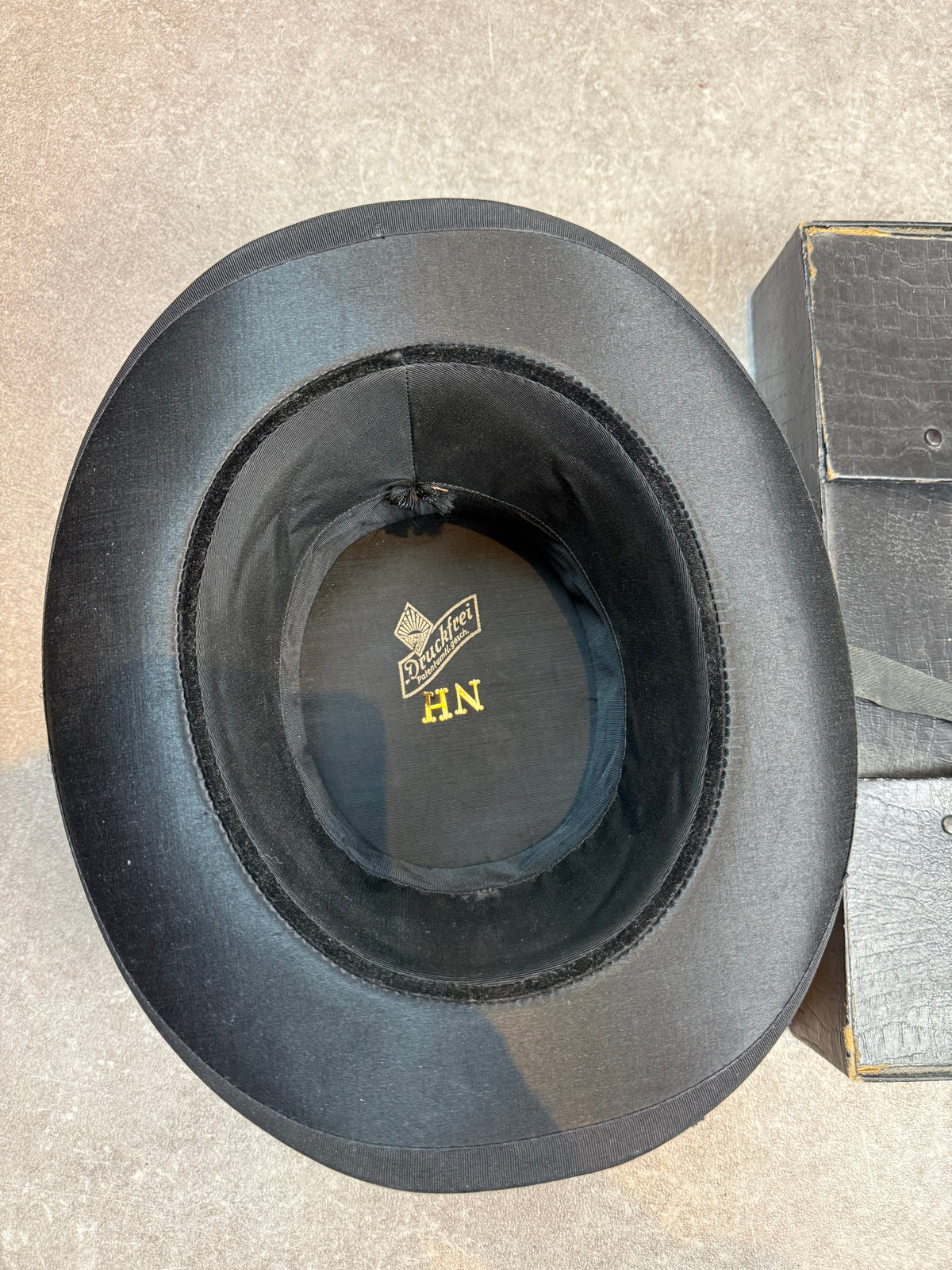 Antiker Klappzylinder Chapeau Claque schwarz Druckfrei Patent Zylinder mit Original Hutbox Vintage