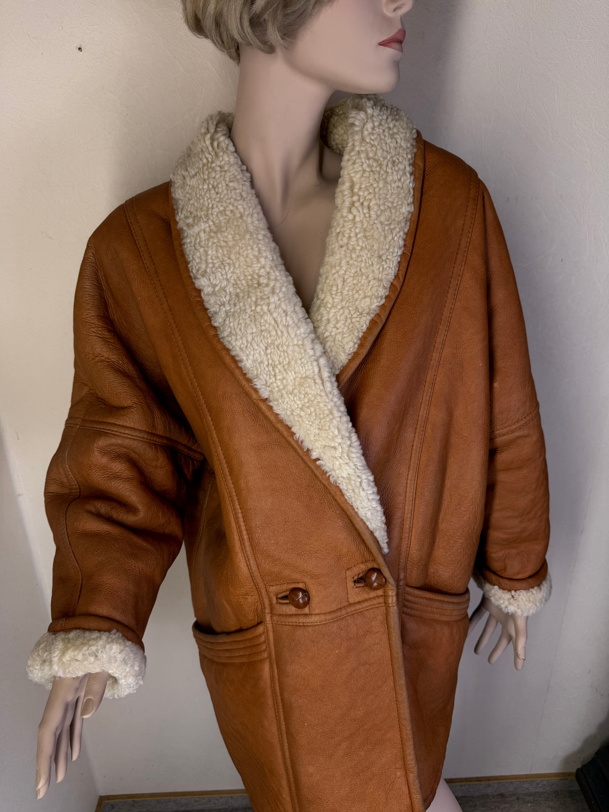 Vintage Lammfellmantel Braun – Echtleder Shearling Oversize Mantel